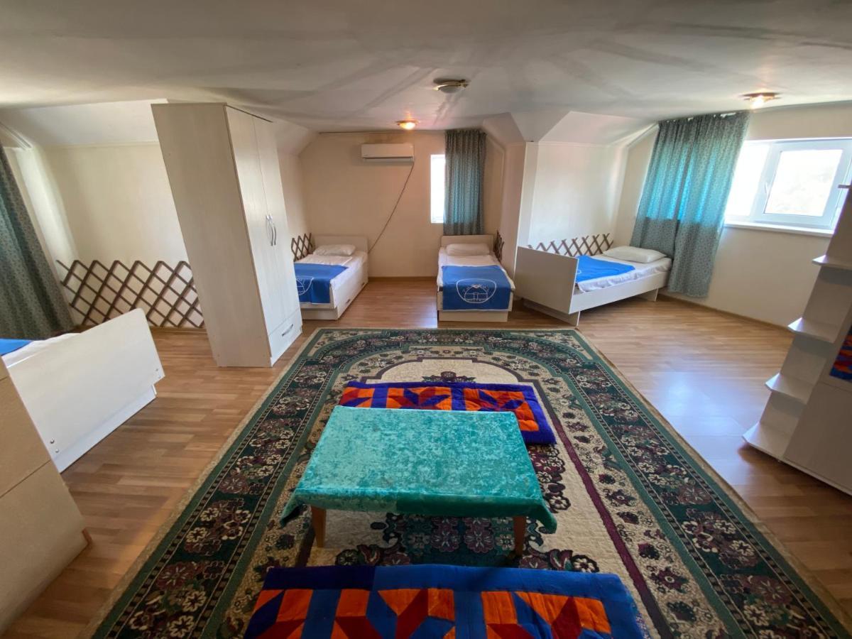 Tunduk Hostel Bishkek Ngoại thất bức ảnh