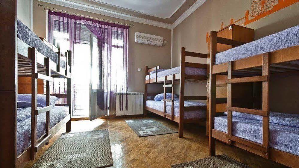 Tunduk Hostel Bishkek Ngoại thất bức ảnh